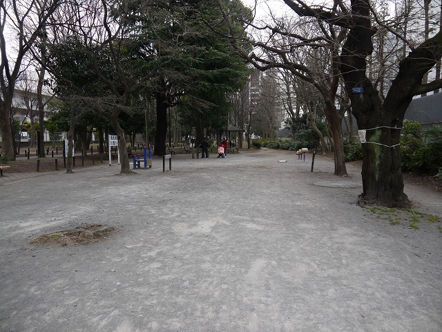 ジョギング広場
