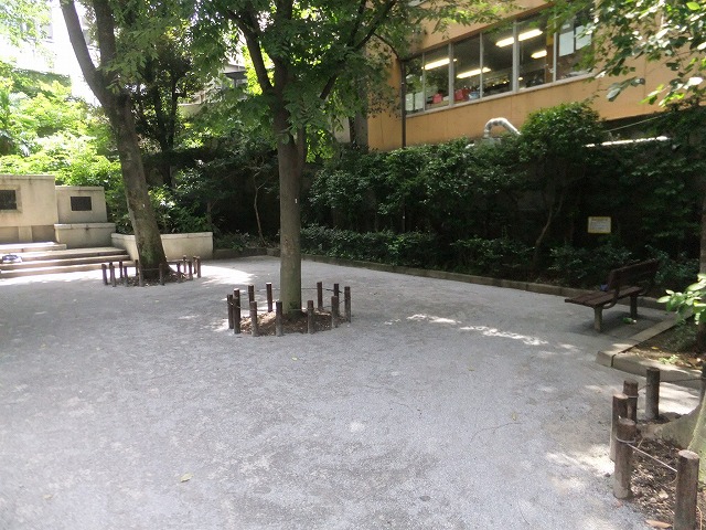 横川省三記念公園