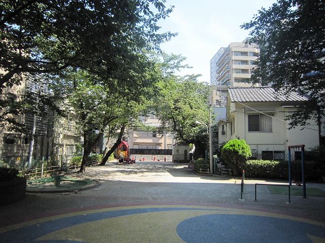三田松坂児童遊園