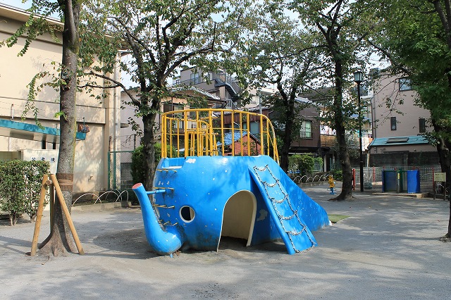 町屋三丁目児童遊園