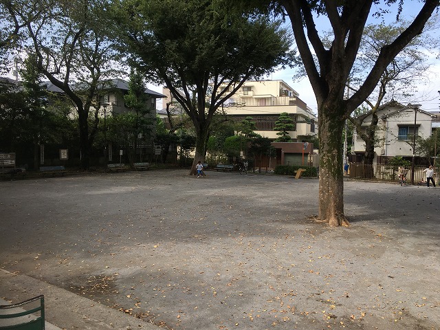 栄町公園