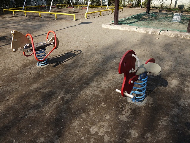上荻窪児童遊園 スプリング遊具