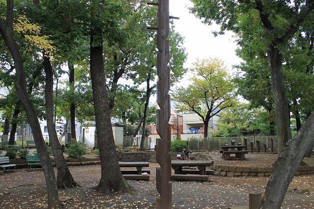 銀杏稲荷公園