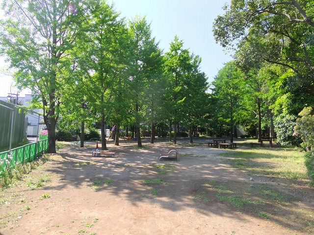 済美公園